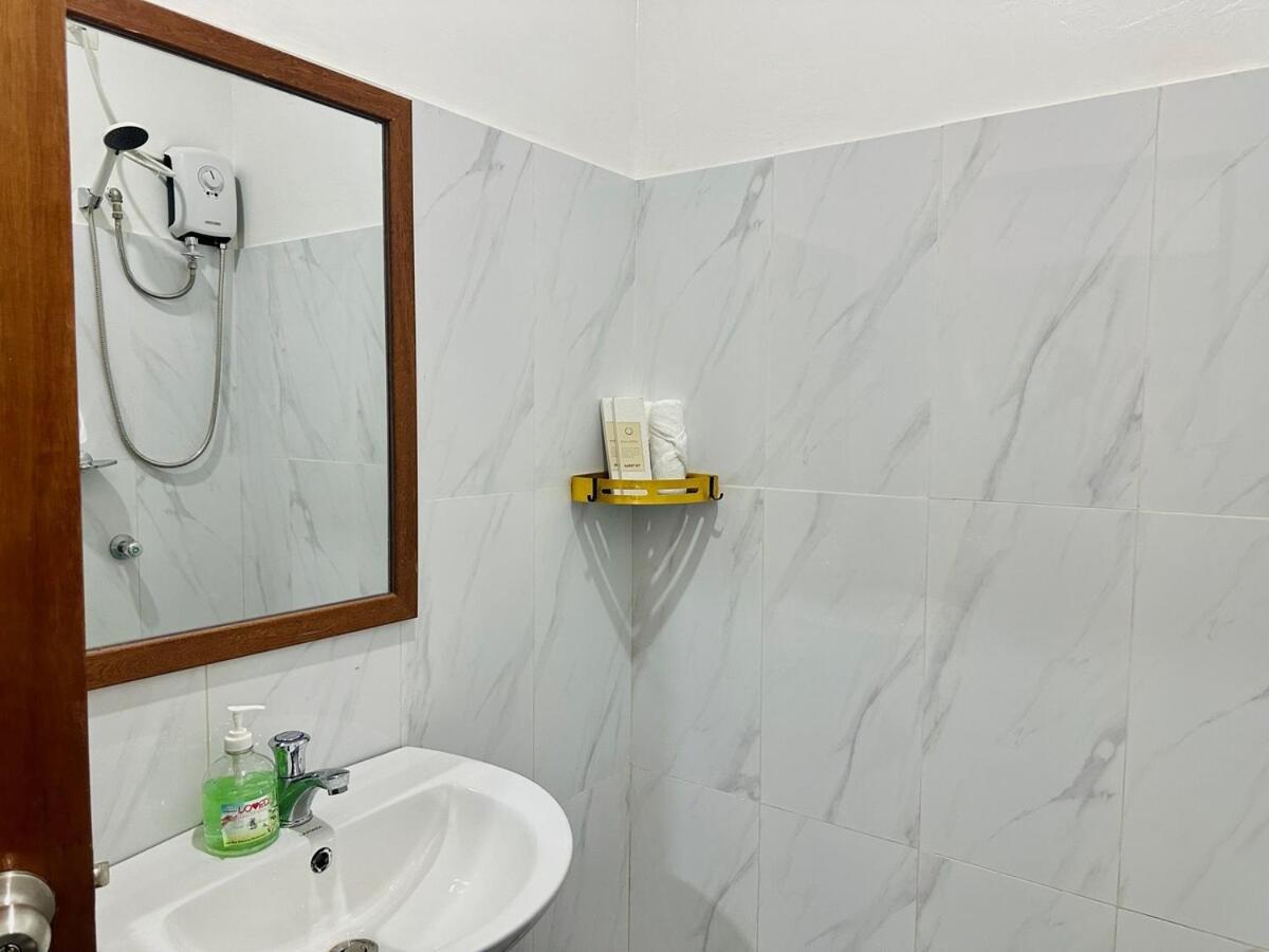 Verde Apartment Near Lio Beach Or El Nido Airport Екстер'єр фото